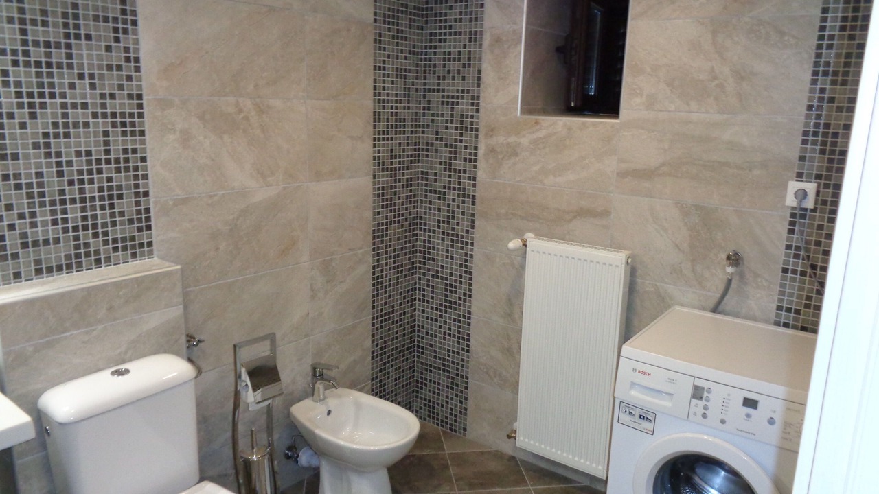 Photo of Bathroom in Lic