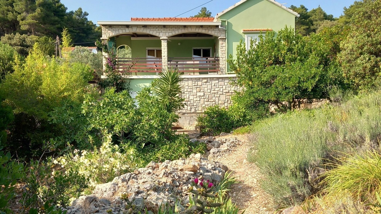Photo of Outdoor in Potirna