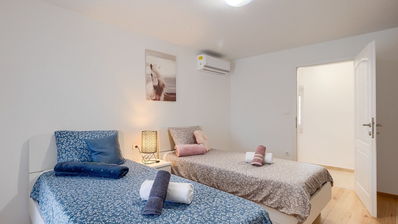 Photo of Bedroom in Gajana