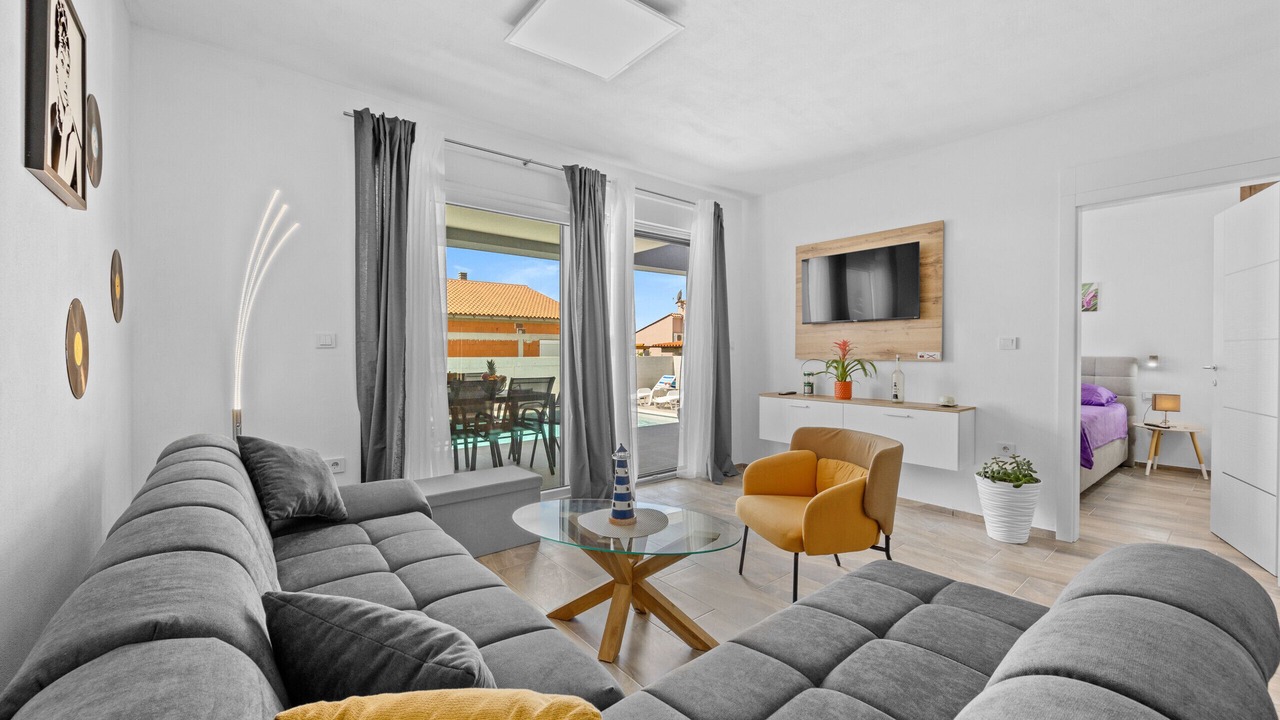 Photo of Livingroom in Loborika