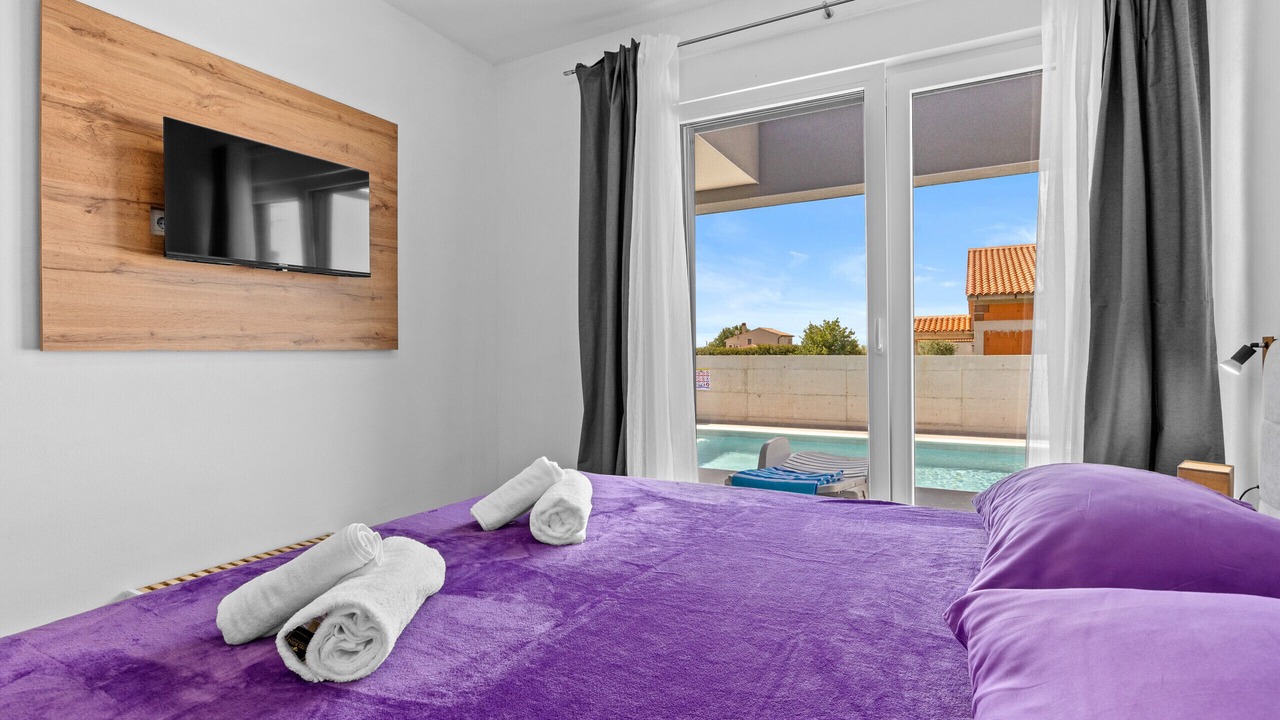 Photo of Bedroom in Loborika