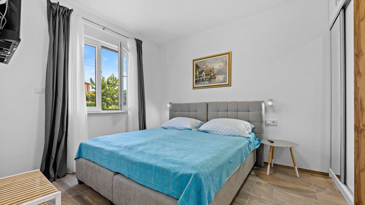 Photo of Bedroom in Loborika