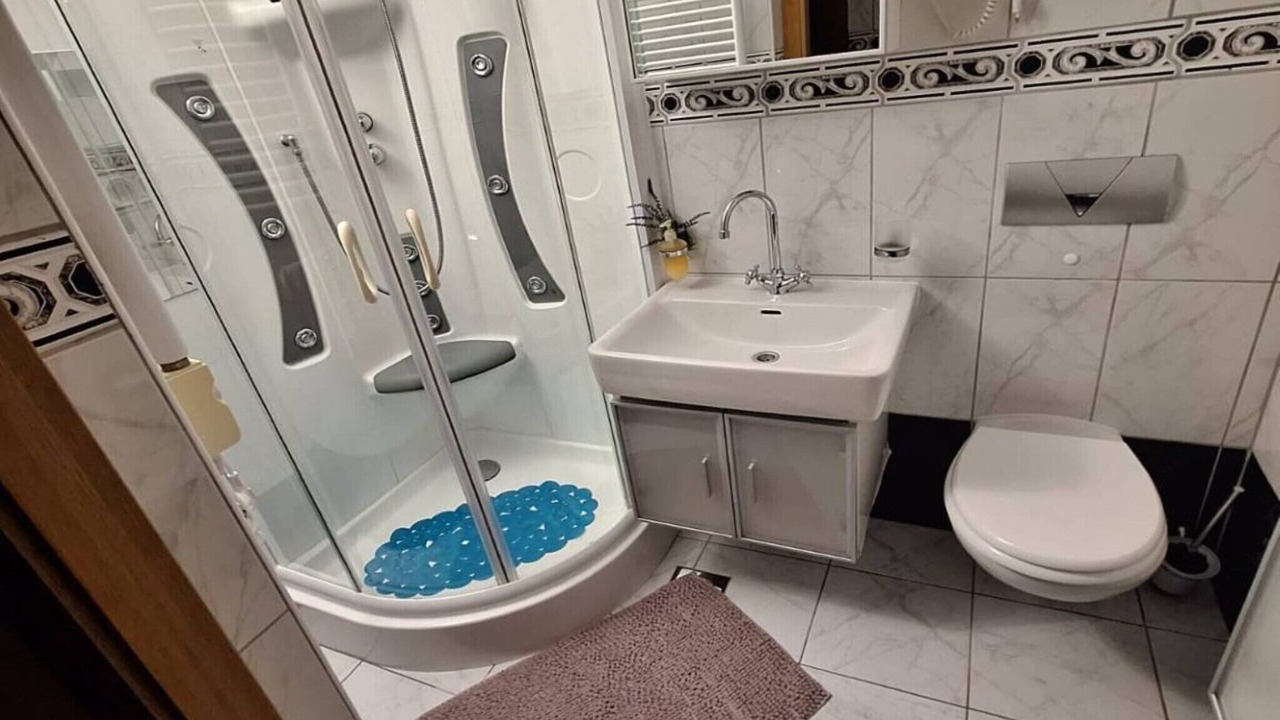 Photo of Bathroom in Dol