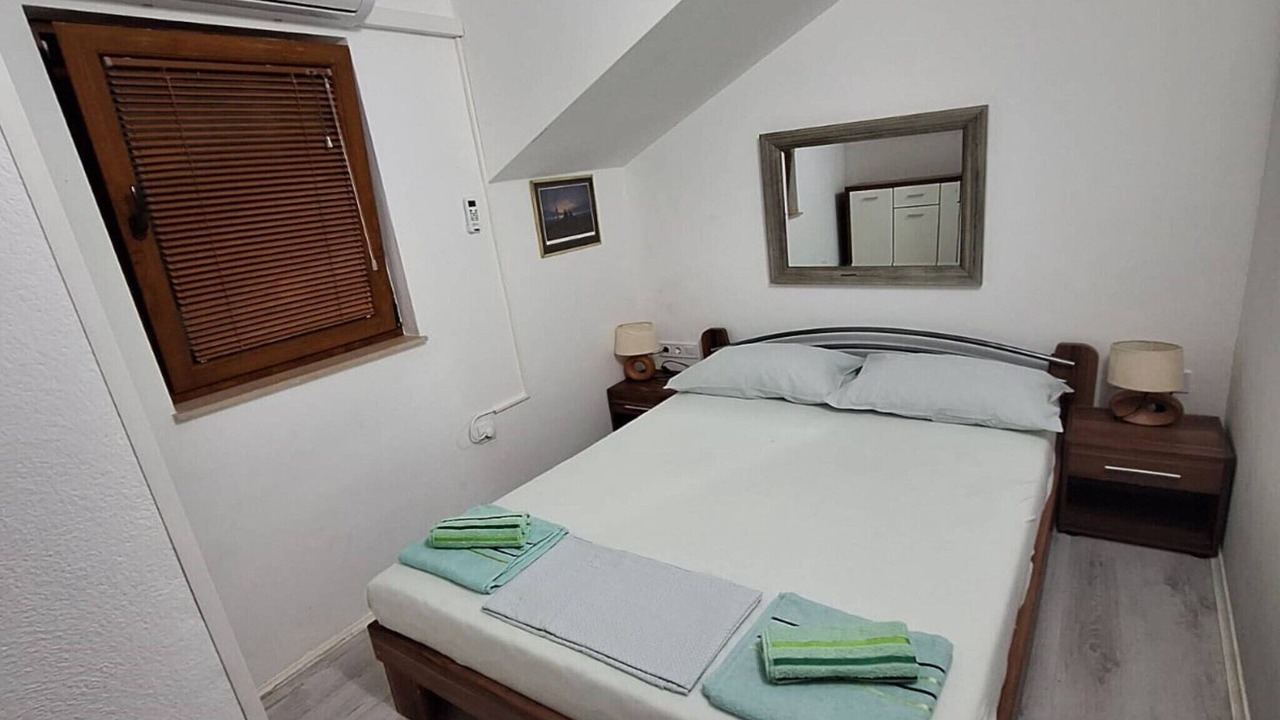 Photo of Others in Dol