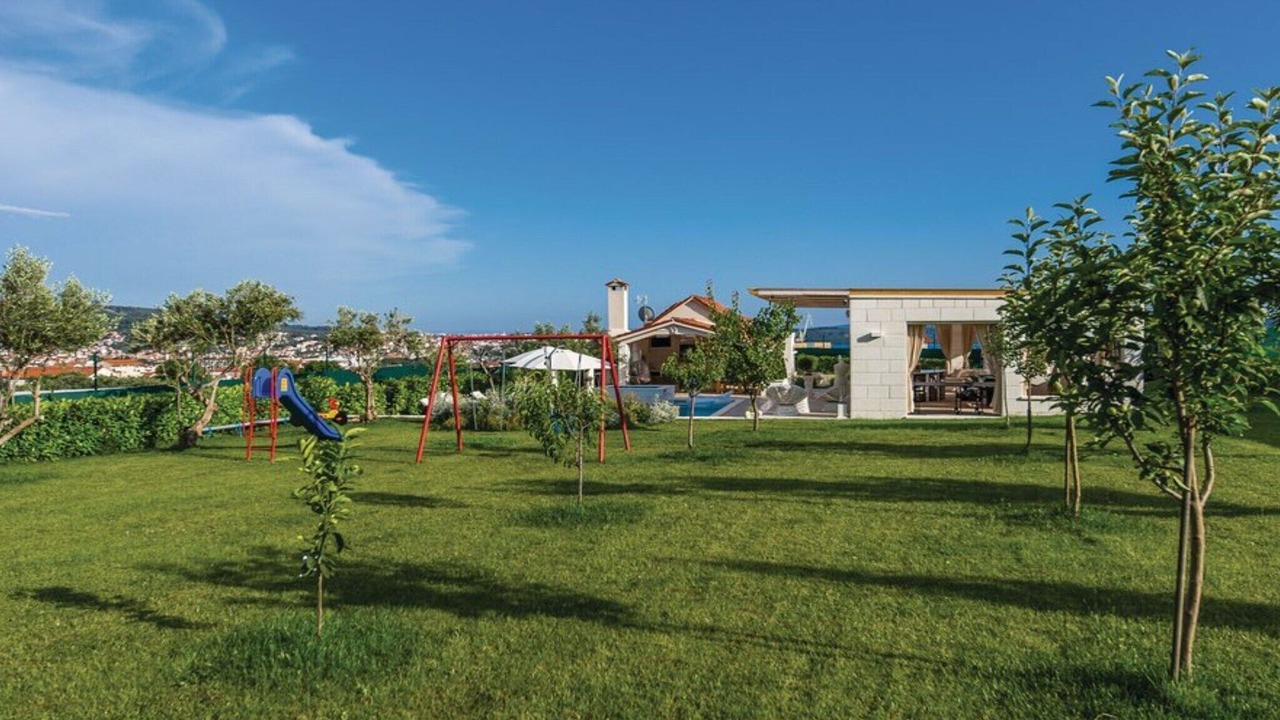 Photo of Outdoor in Seget Donji