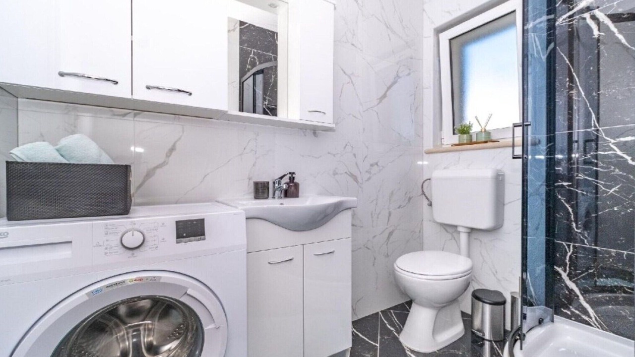 Photo of Bathroom in Praznica