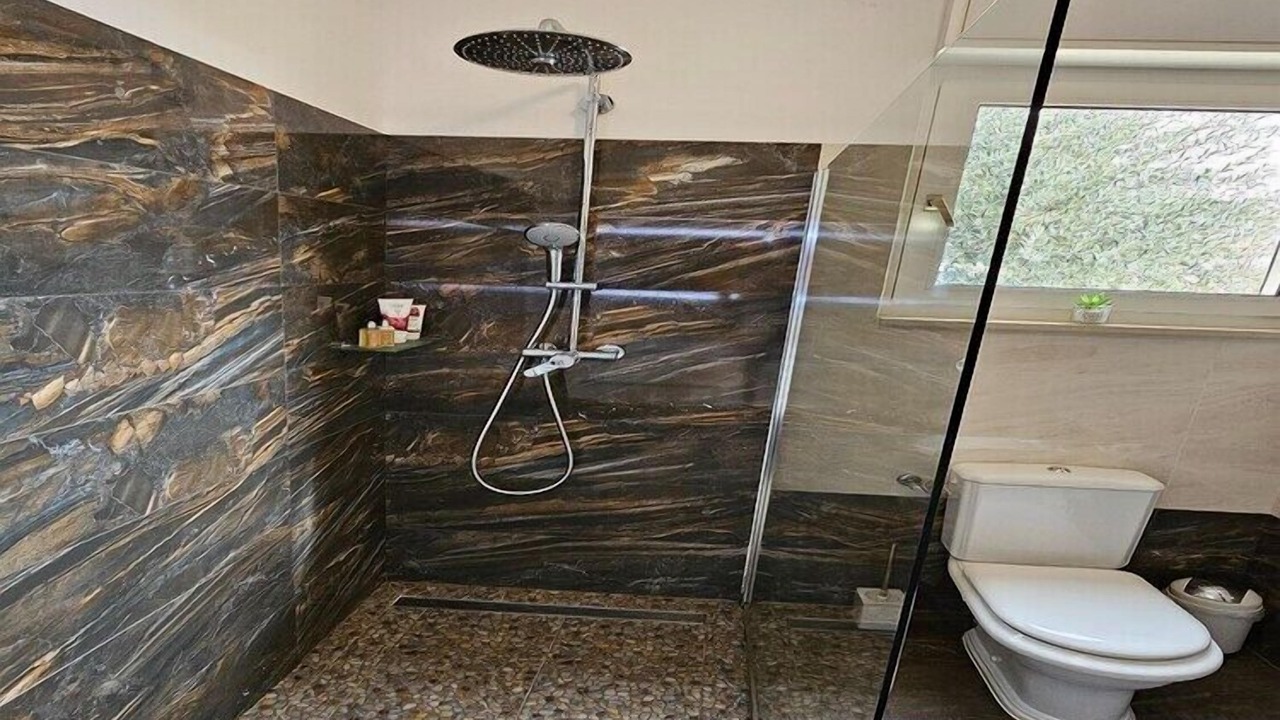 Photo of Bathroom in Borak