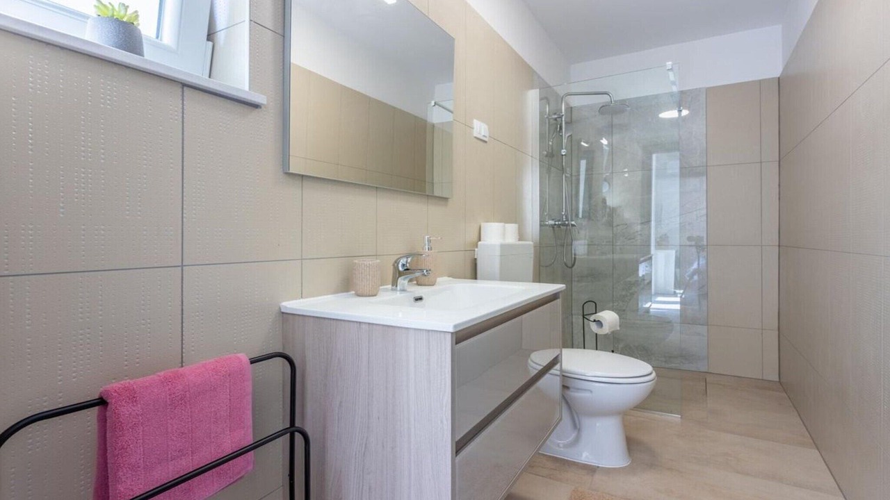 Photo of Bathroom in Brgod