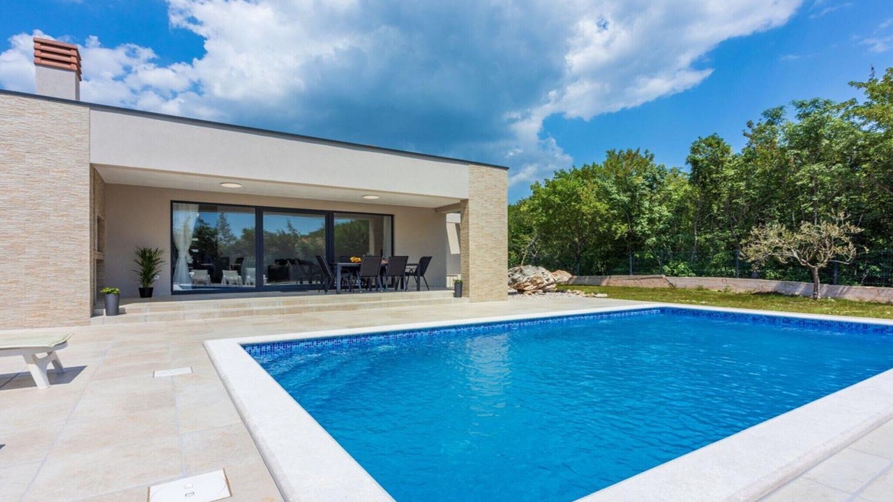 Photo of Outdoor in Brgod