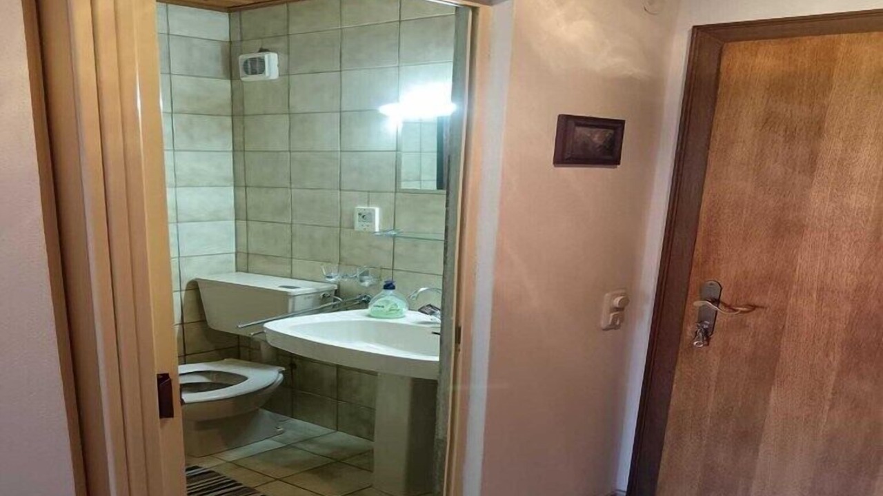 Photo of Bathroom in Tice