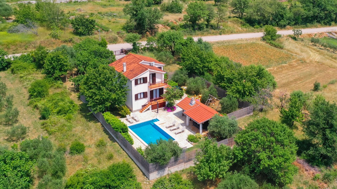 Photo of Outdoor in Sestanovac