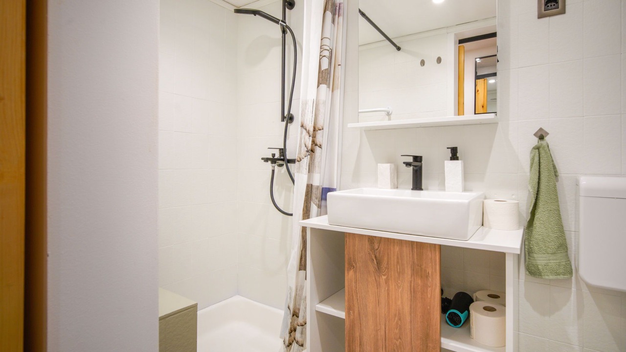 Photo of Bathroom in Rab
