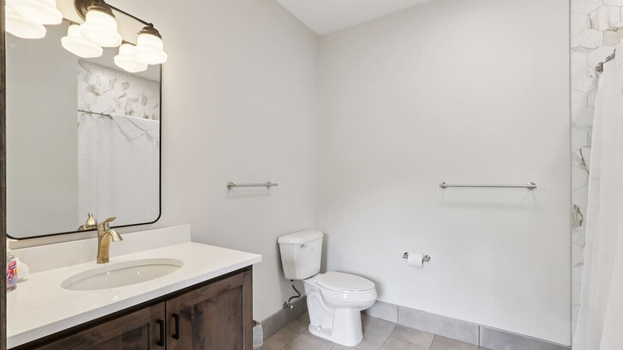 Photo of Bathroom in Lake Delton