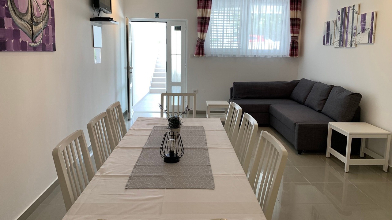 Photo of Livingroom in Banjol
