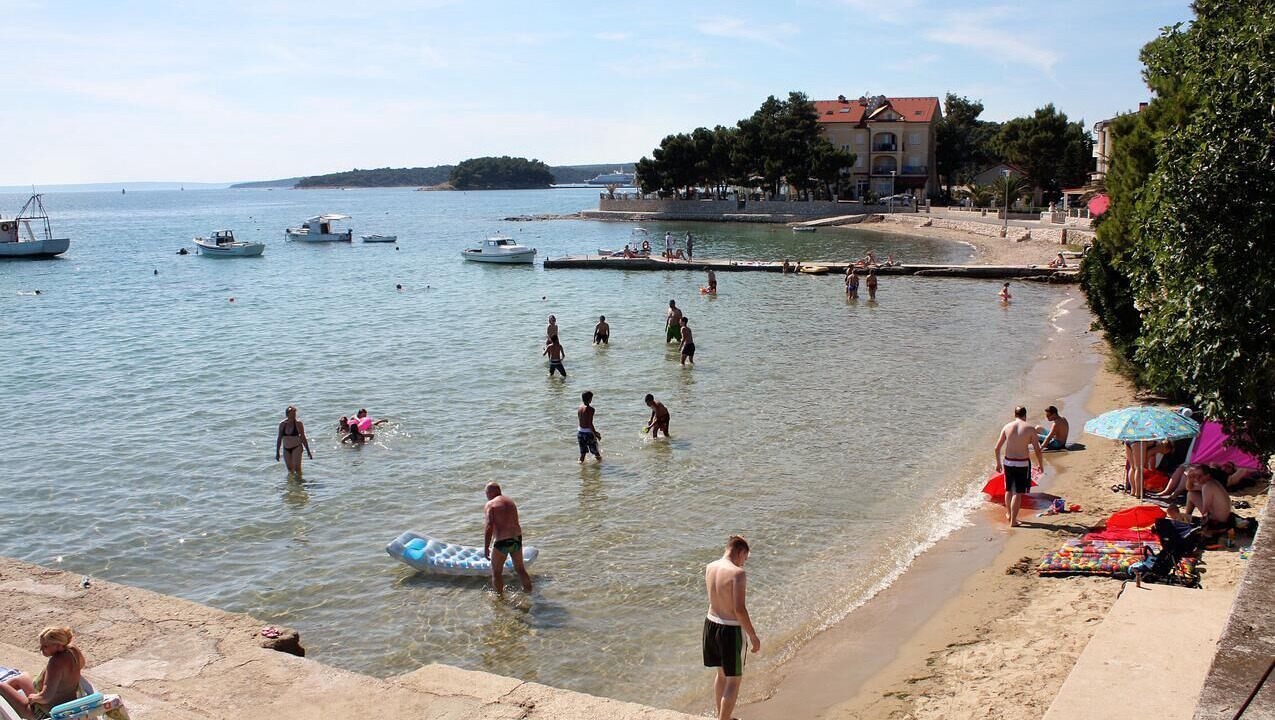 Photo of Others in Banjol