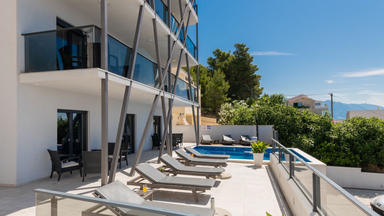 Photo of Outdoor in Medici