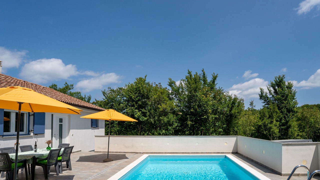 Photo of Outdoor in Gabonjin