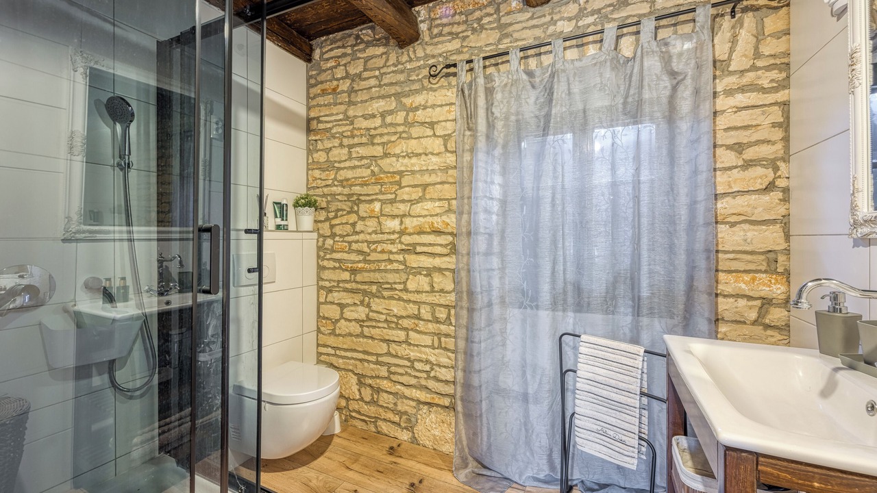 Photo of Bathroom in Belavici