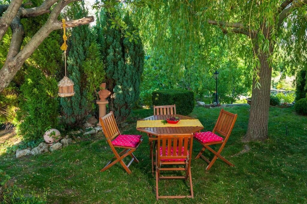 Photo of Outdoor in Slime
