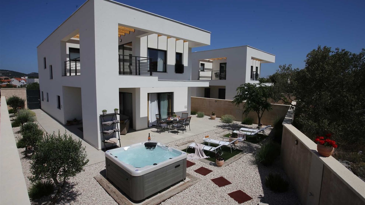 Photo of Patio Balcony in Jezera