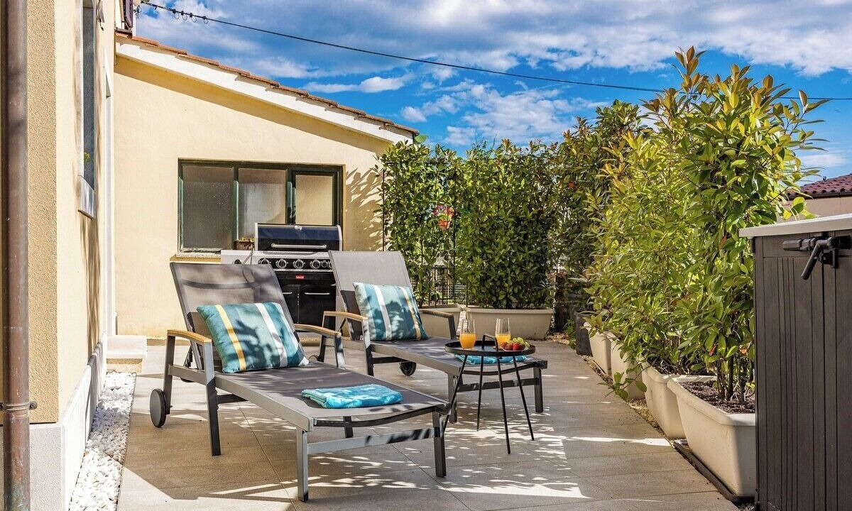 Photo of Patio Balcony in Belavici