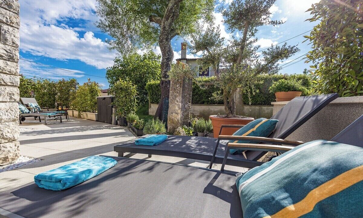 Photo of Patio Balcony in Belavici