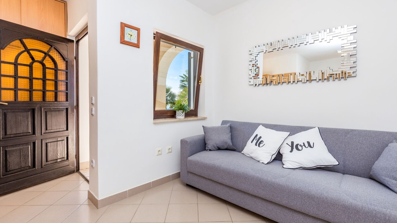 Photo of Livingroom in Sarsoni