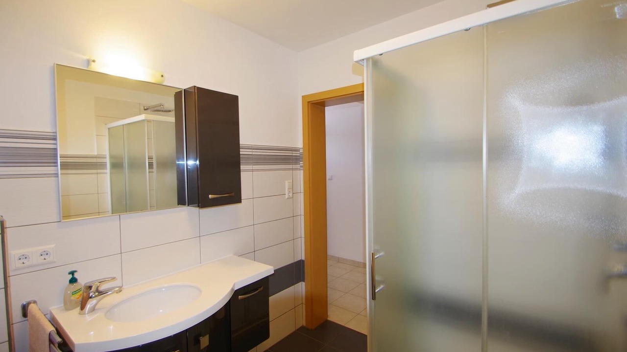 Photo of Bathroom in Vinkuran