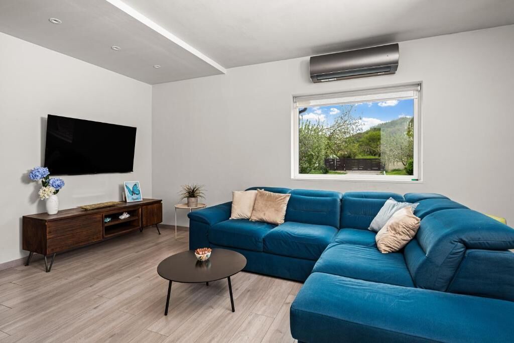 Photo of Livingroom in Ripenda Verbanci