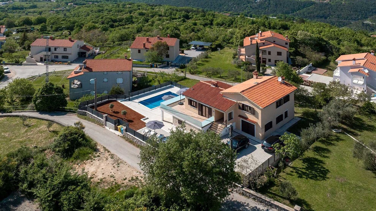 Photo of Outdoor in Kapelica