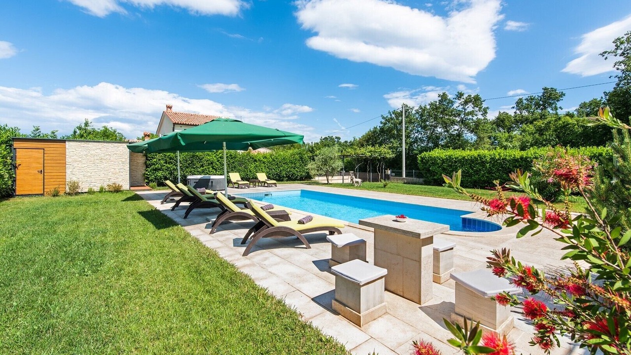 Photo of Outdoor in Belavici