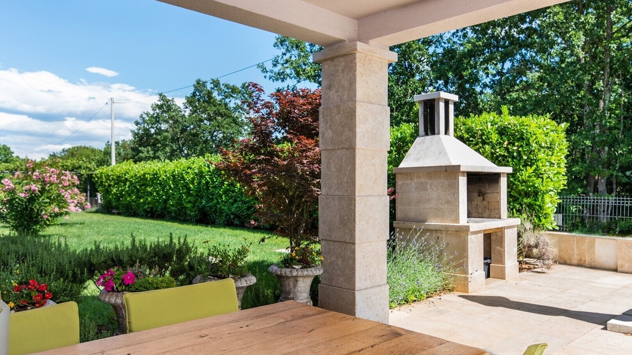 Photo of Outdoor in Belavici