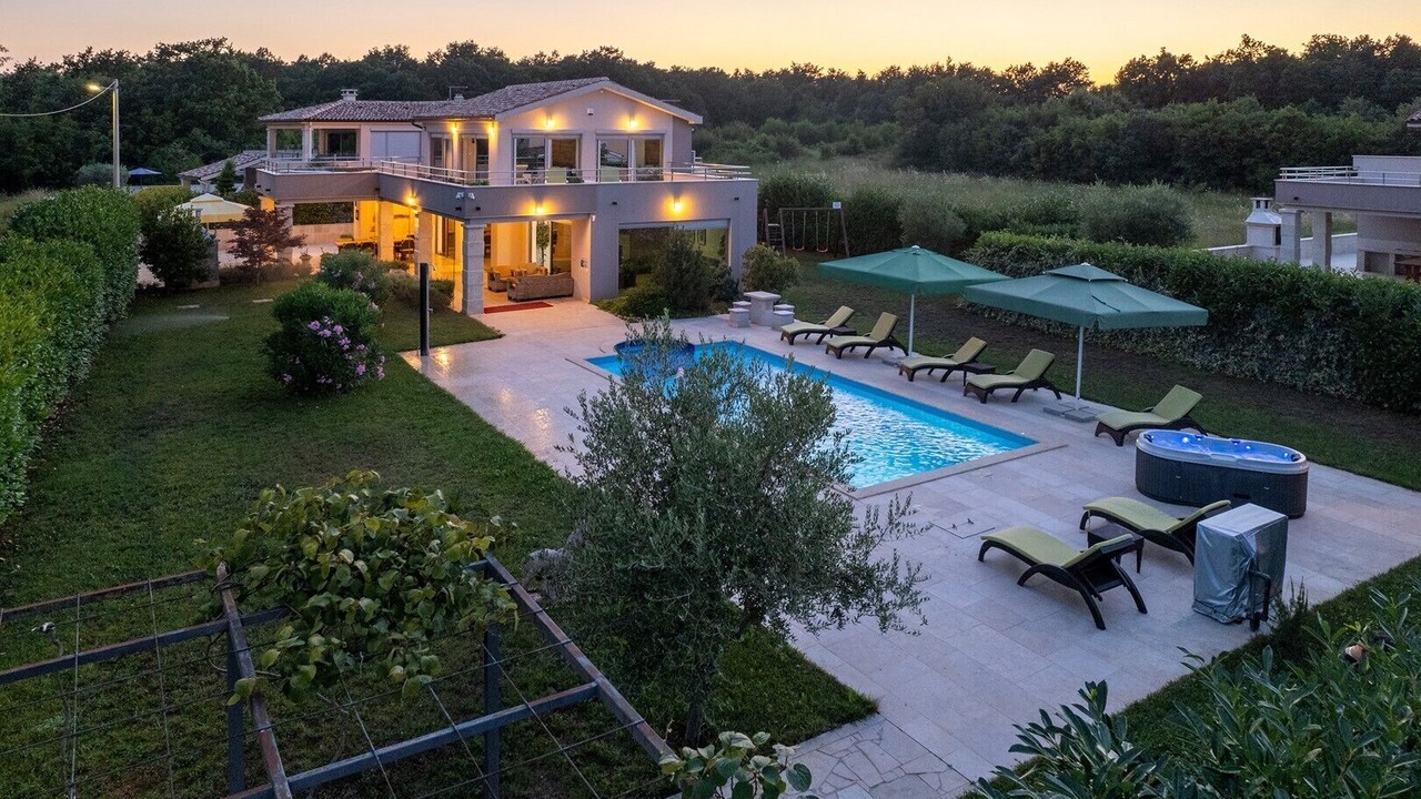 Photo of Outdoor in Belavici
