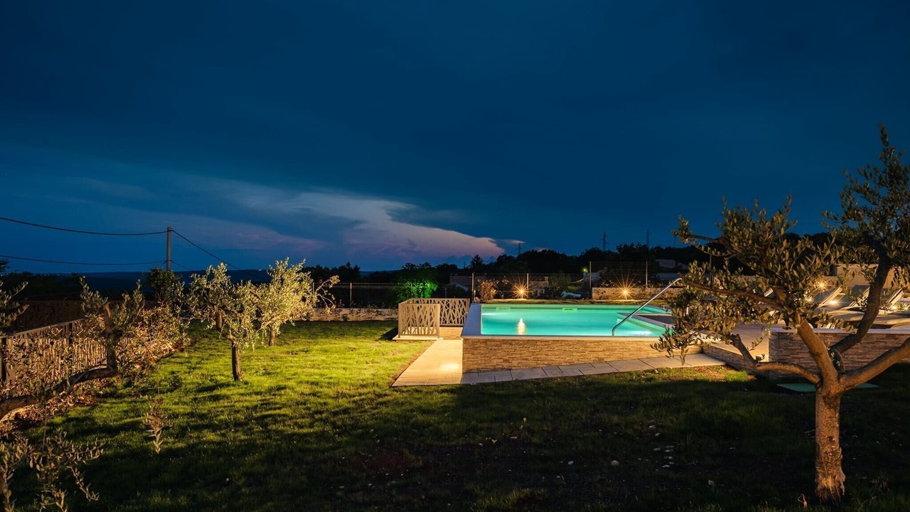 Photo of Outdoor in Rasa
