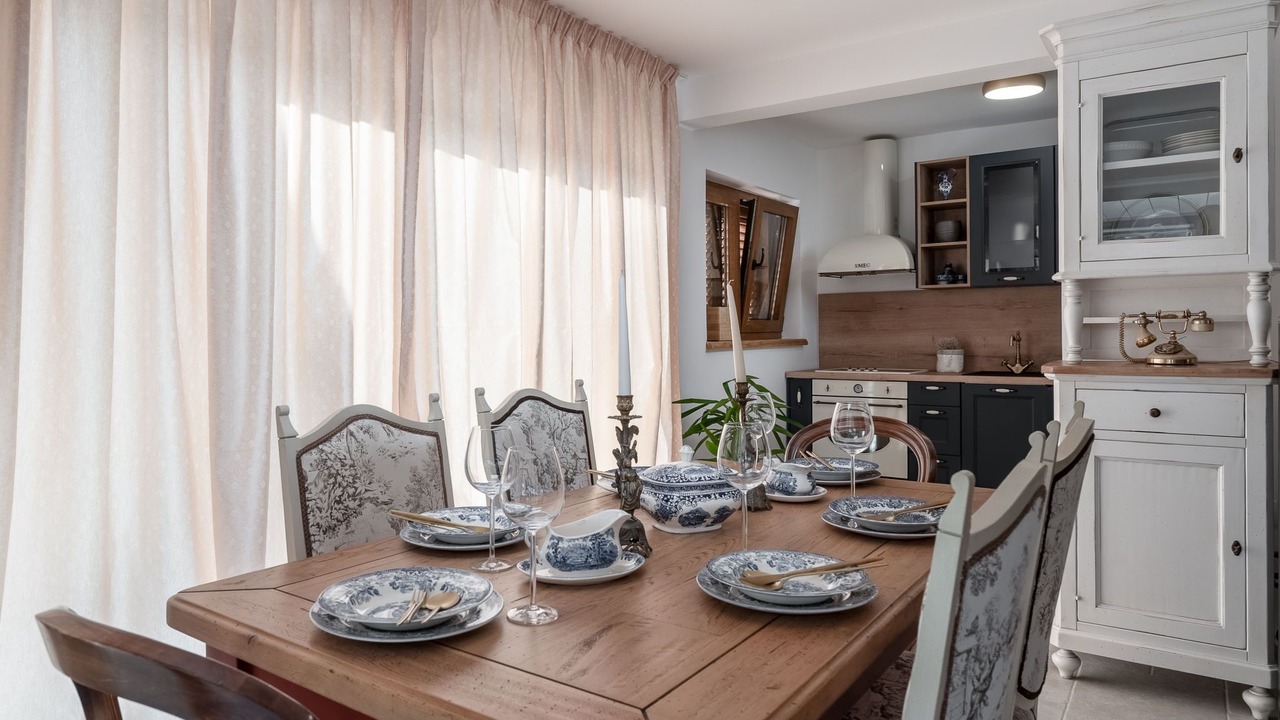 Photo of Bedroom in Lic