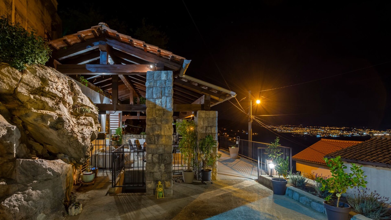 Photo of Patio Balcony in Poljane
