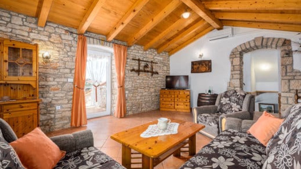 Photo of Livingroom in Gajana
