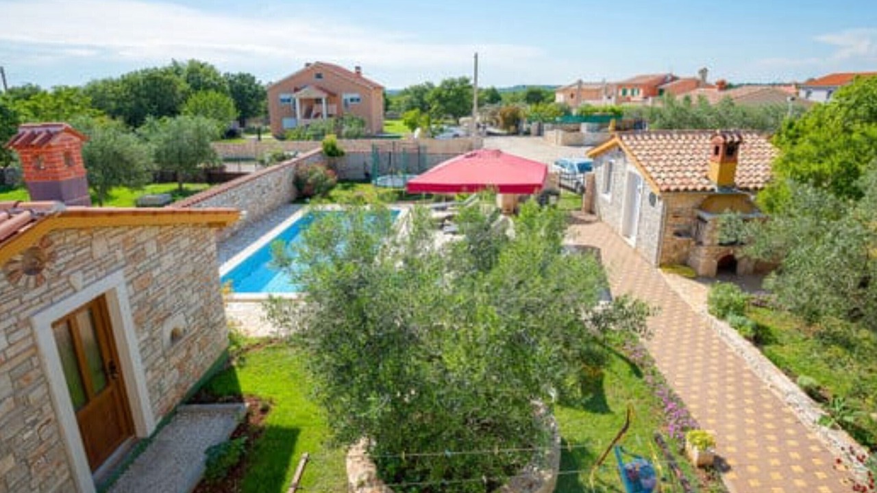 Photo of Outdoor in Gajana