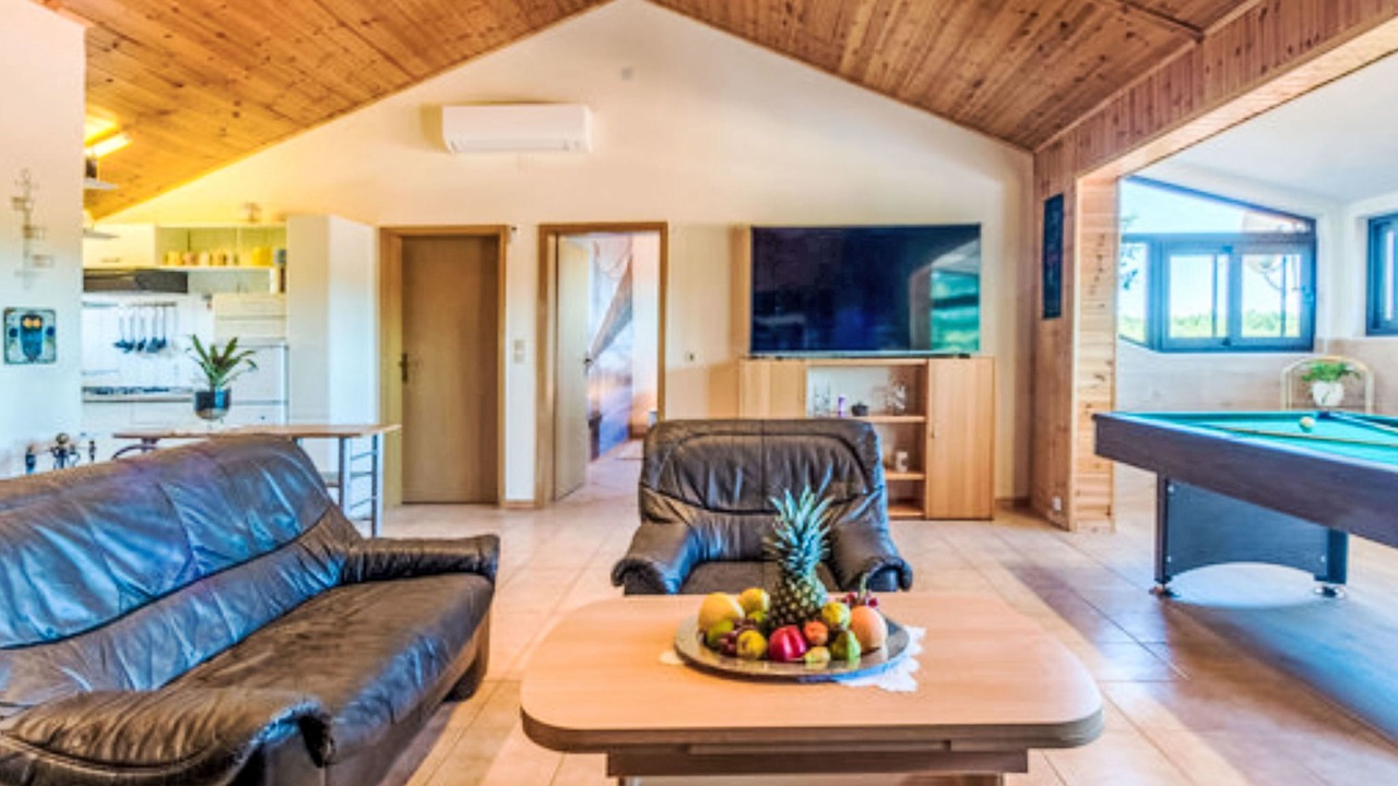 Photo of Livingroom in Loborika