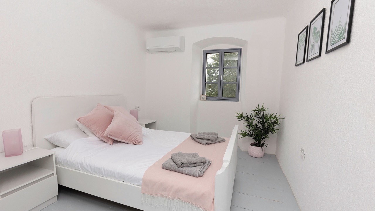 Photo of Bedroom in Nerezine