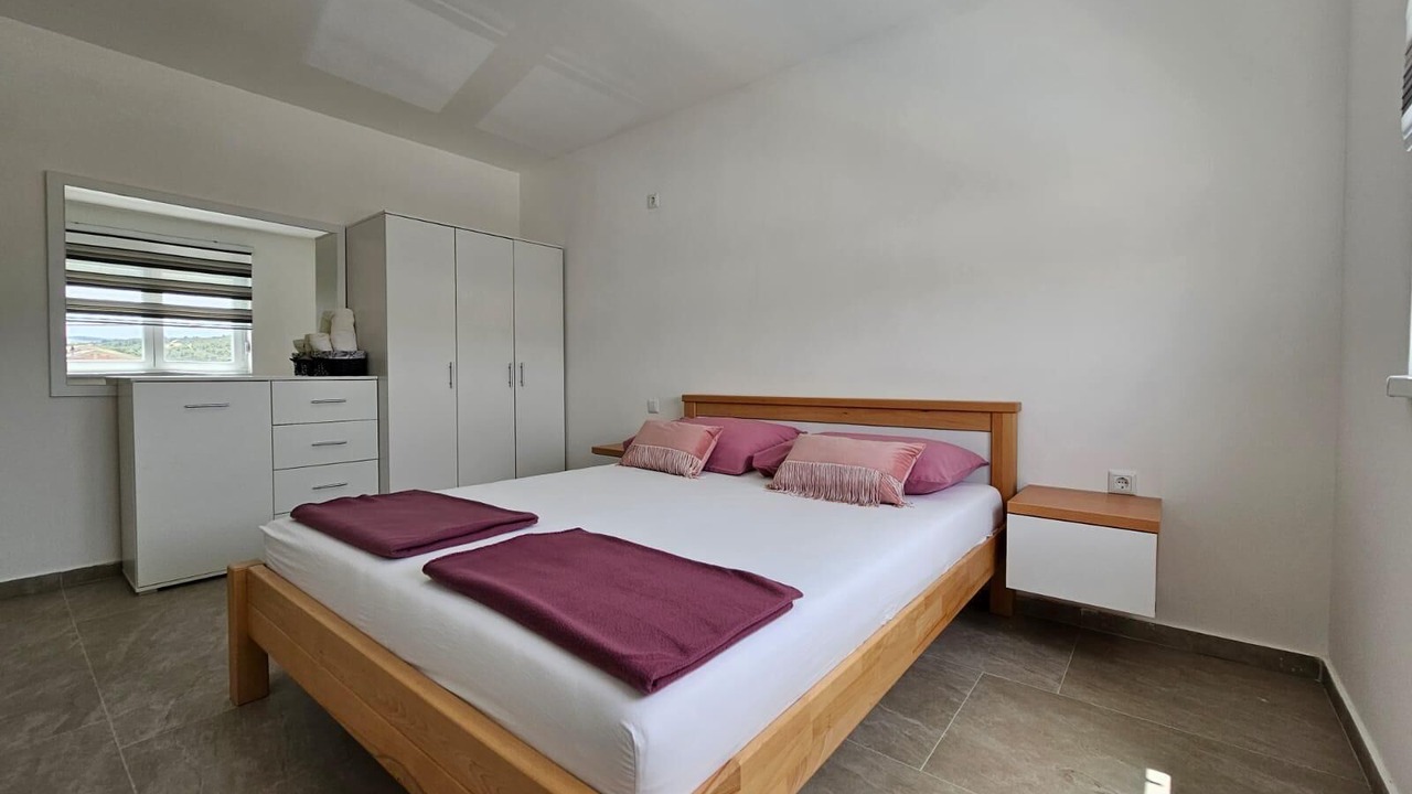 Photo of Bedroom in Seget