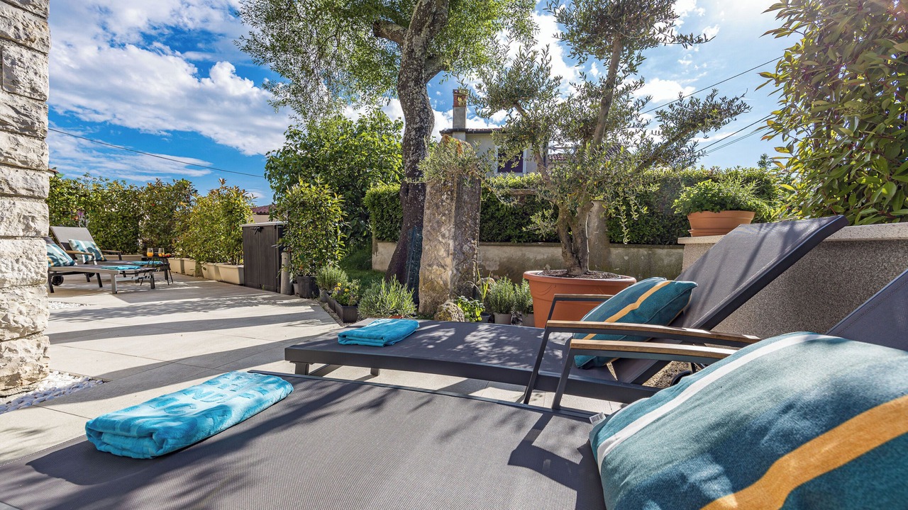 Photo of Patio Balcony in Belavici