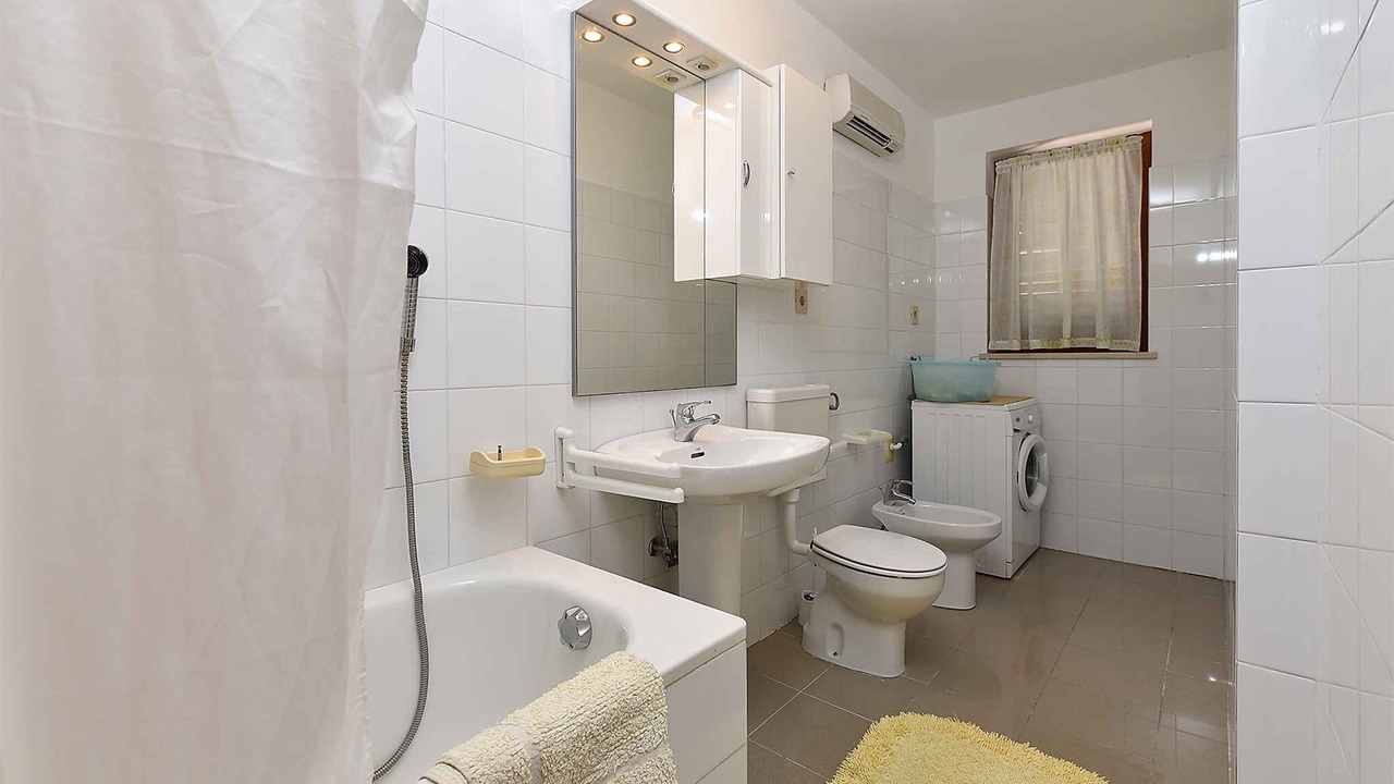 Photo of Bathroom in Kapelica