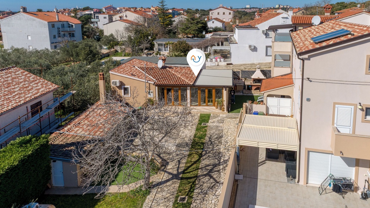 Photo of Outdoor in Vinkuran