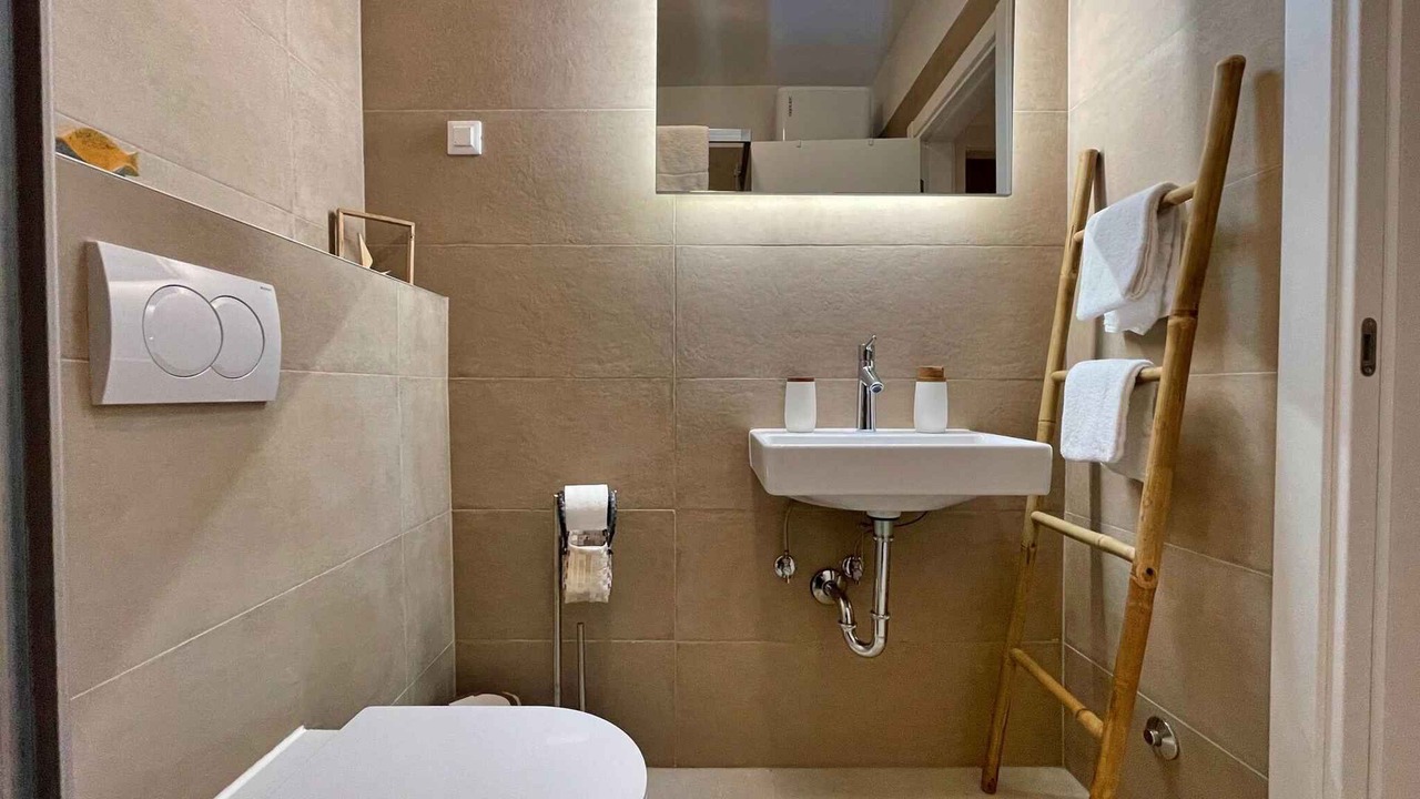 Photo of Bathroom in Silo
