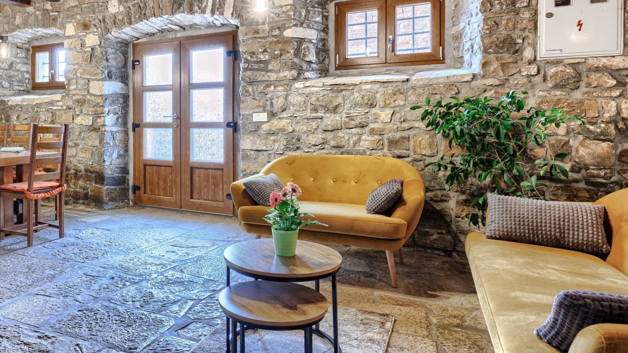 Photo of Livingroom in Oprtalj