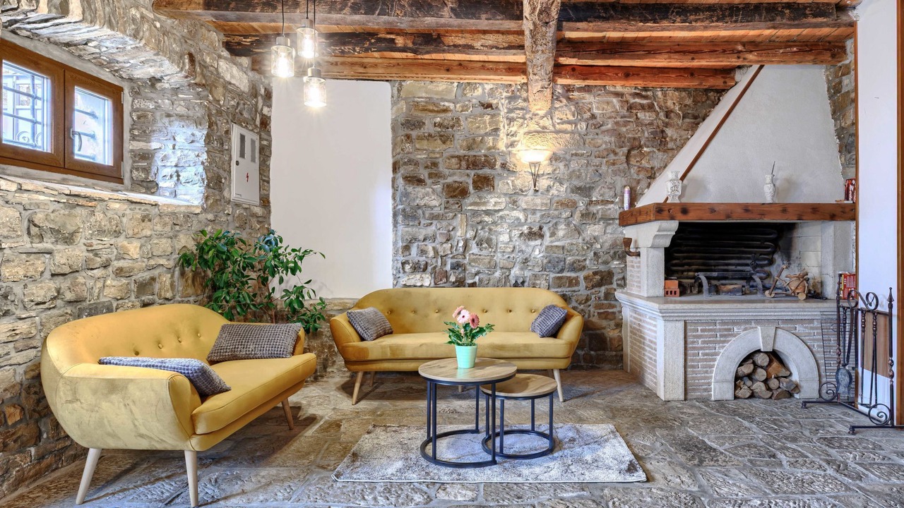 Photo of Livingroom in Oprtalj