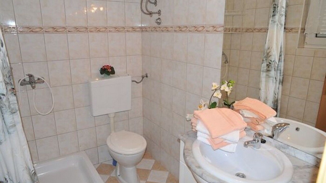 Photo of Bathroom in Rab