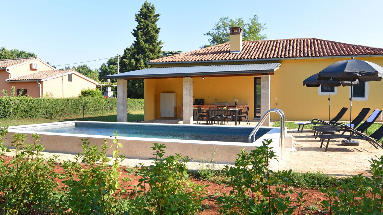 Photo of Others in Snasici
