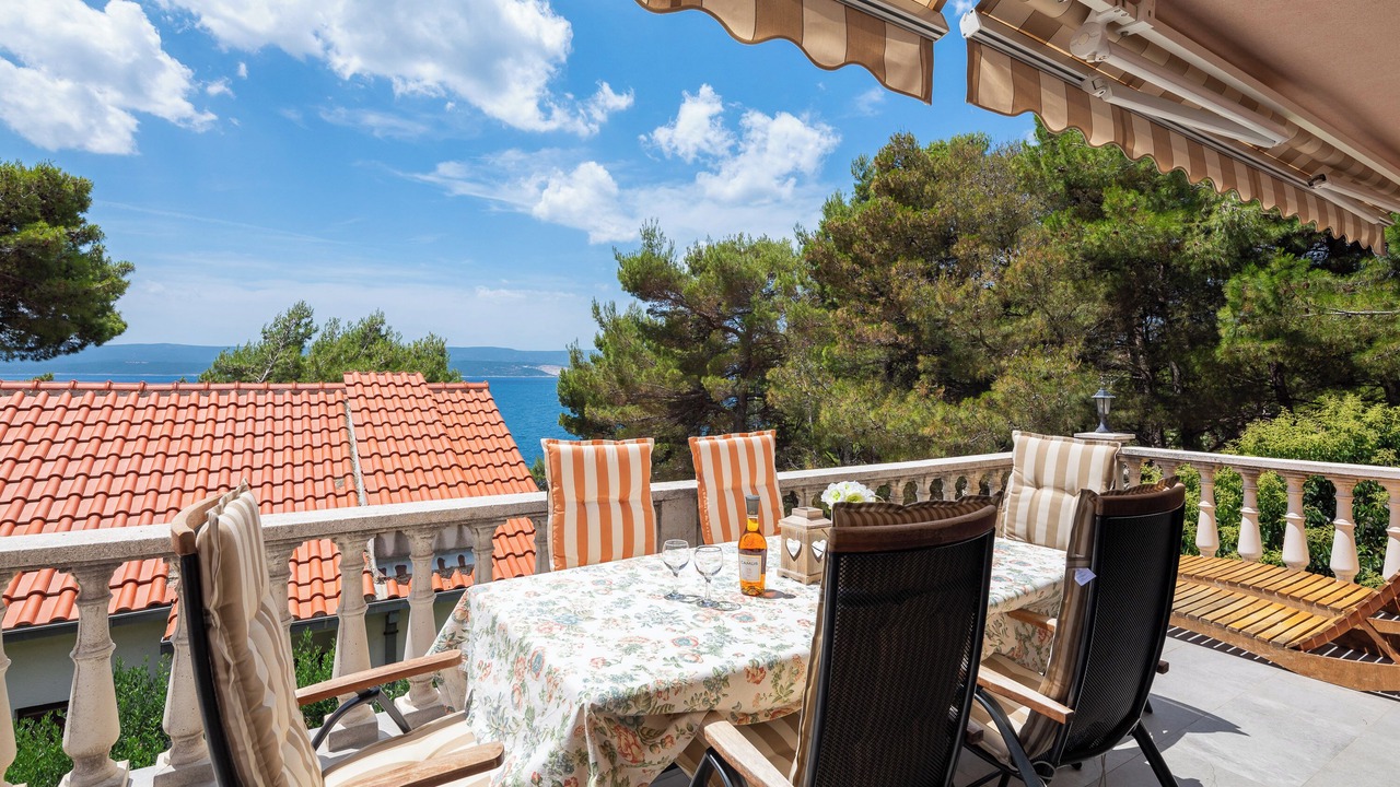 Photo of Outdoor in Medici